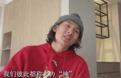 《孙尚香教刘禅写作业》